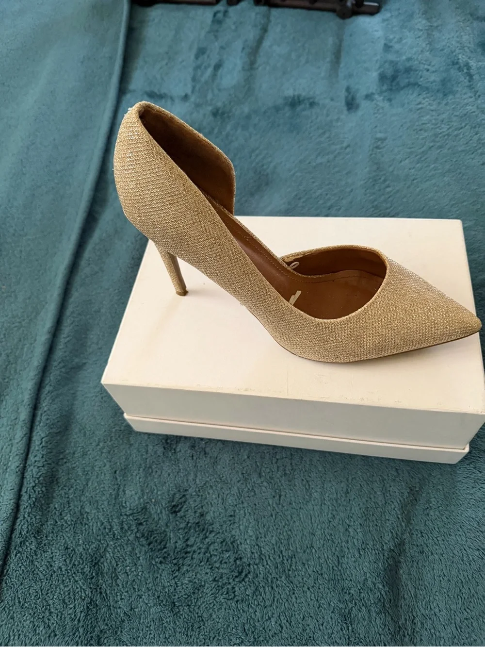 Steve Madden Gold Textured D'Orsay Pointed Stiletto